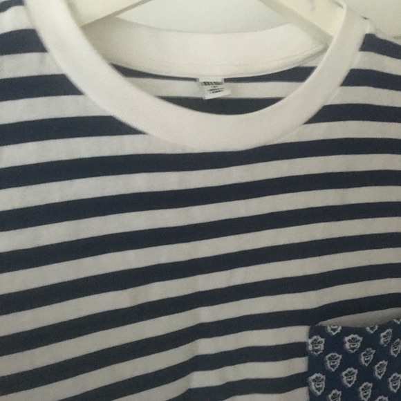 UNIQLO striped t-shirt, new without tag - Picture 3 of 3